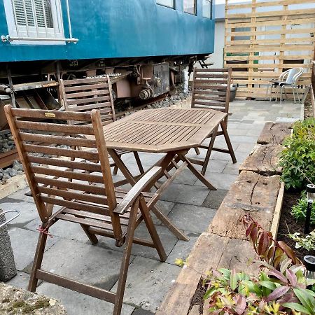 Gleis 2, Waggon Mit Ofen, Optional Mit Whirlpool Und Sauna Dahlem  Exteriör bild