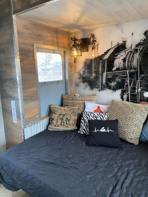 Gleis 2, Waggon Mit Ofen, Optional Mit Whirlpool Und Sauna Dahlem  Exteriör bild