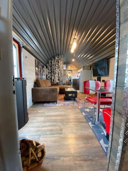 Gleis 2, Waggon Mit Ofen, Optional Mit Whirlpool Und Sauna Dahlem  Exteriör bild