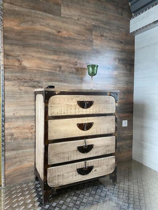 Gleis 2, Waggon Mit Ofen, Optional Mit Whirlpool Und Sauna Dahlem  Exteriör bild