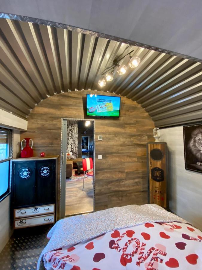Gleis 2, Waggon Mit Ofen, Optional Mit Whirlpool Und Sauna Dahlem  Exteriör bild
