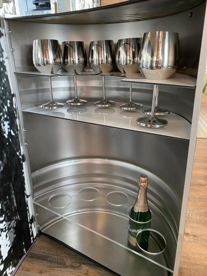 Gleis 2, Waggon Mit Ofen, Optional Mit Whirlpool Und Sauna Dahlem  Exteriör bild