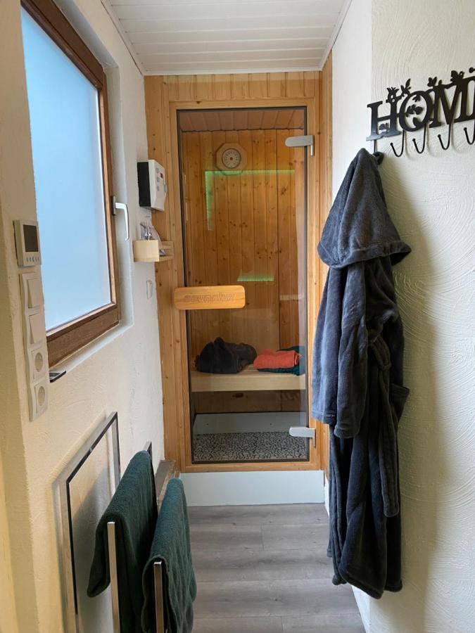 Gleis 2, Waggon Mit Ofen, Optional Mit Whirlpool Und Sauna Dahlem  Exteriör bild